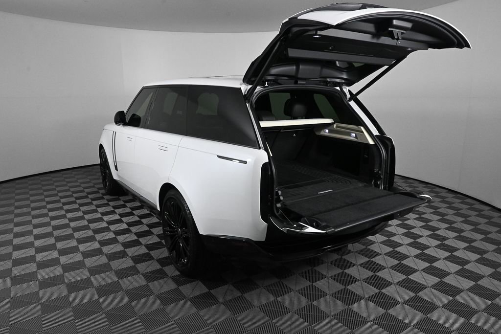 Used 2024 Land Rover Range Rover SE AWD/4WD image 30