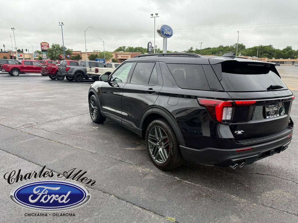Used 2025 Ford Explorer ST w/ Sun And Sound Package AWD/4WD image 4