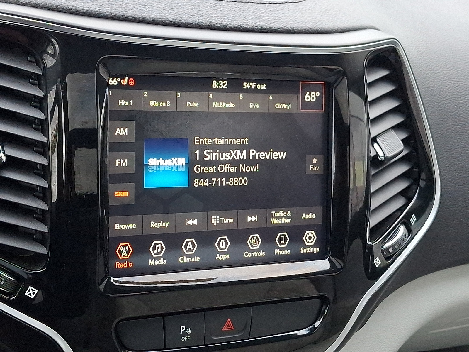 Used 2019 Jeep Cherokee Limited AWD/4WD image 17