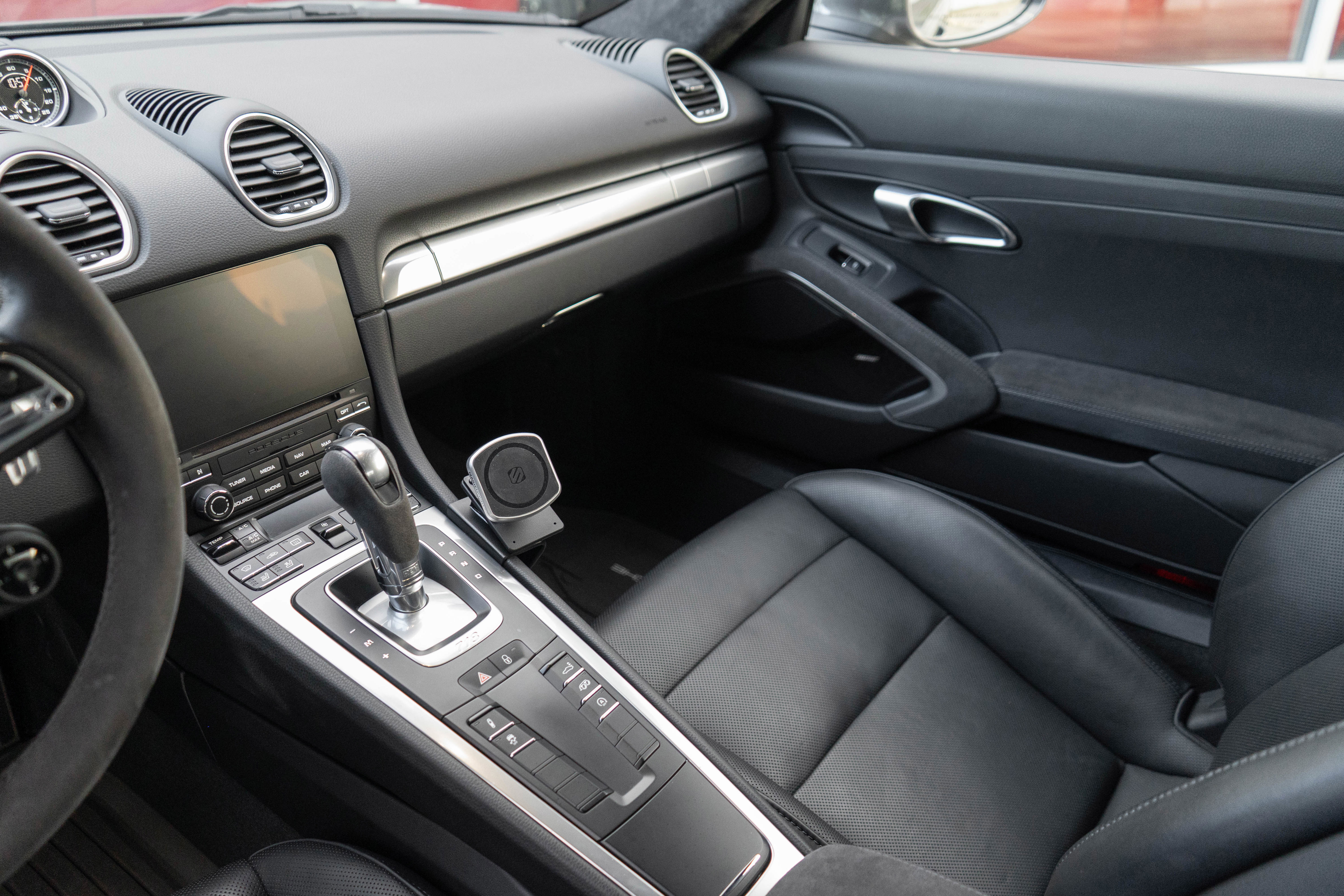 Used 2018 Porsche 718 Cayman GTS image 16