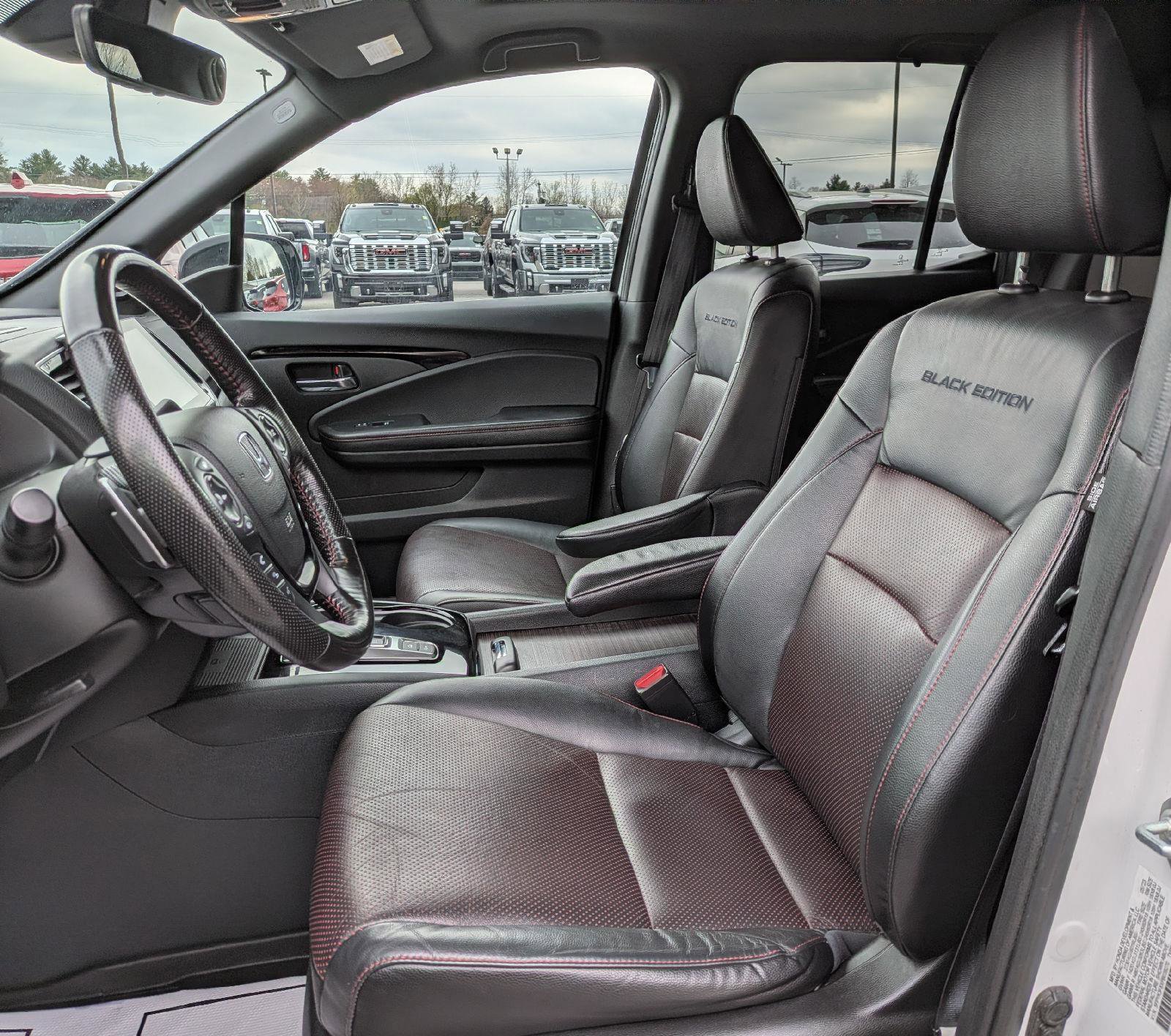 Used 2023 Honda Ridgeline Black Edition image 11