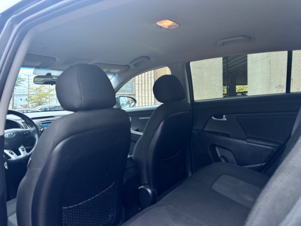 Used 2012 Kia Sportage LX w/ Convenience Pkg AWD/4WD image 7