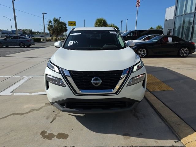 Used 2023 Nissan Rogue SV image 9