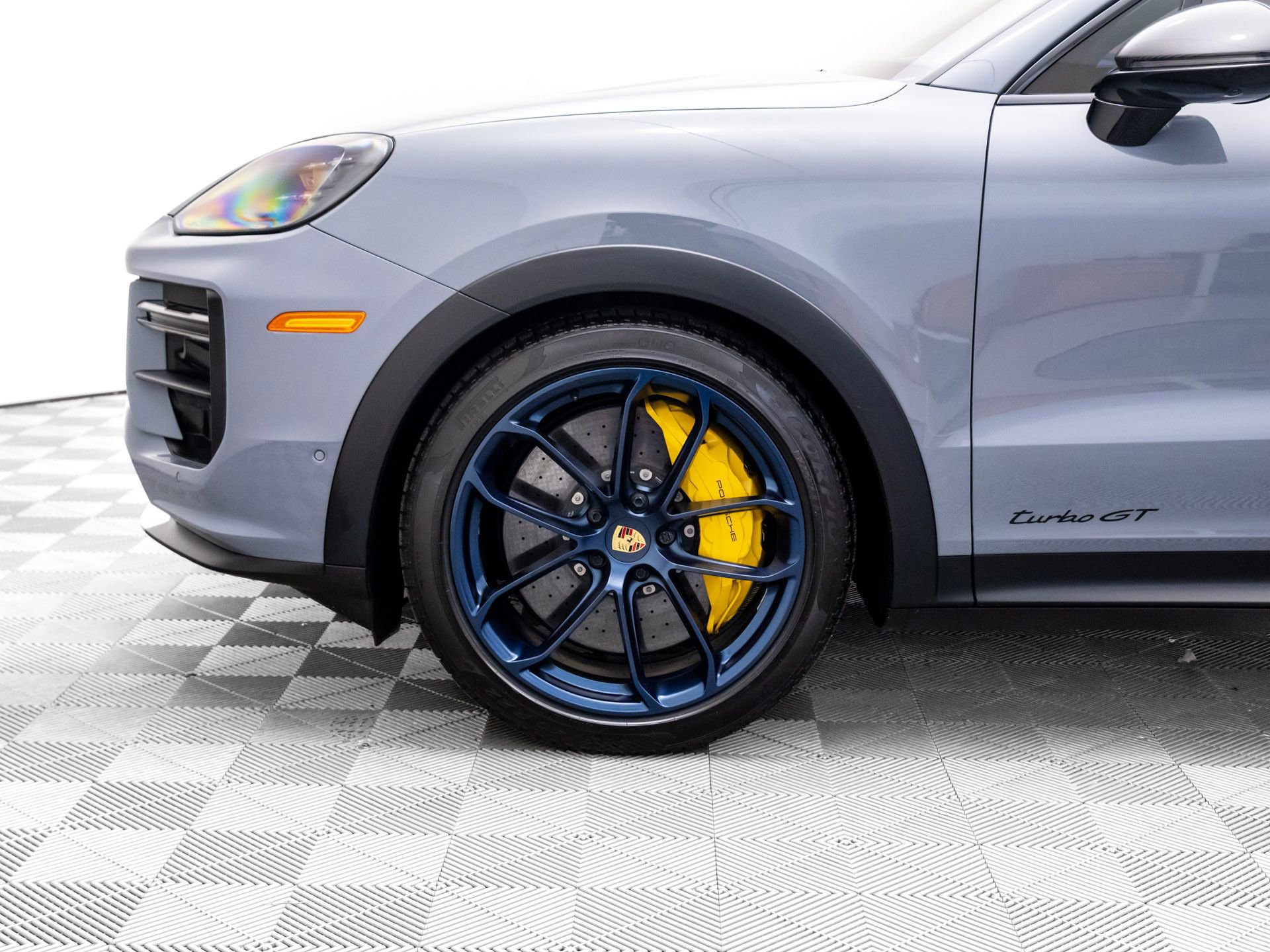 Certified 2024 Porsche Cayenne Turbo GT image 39