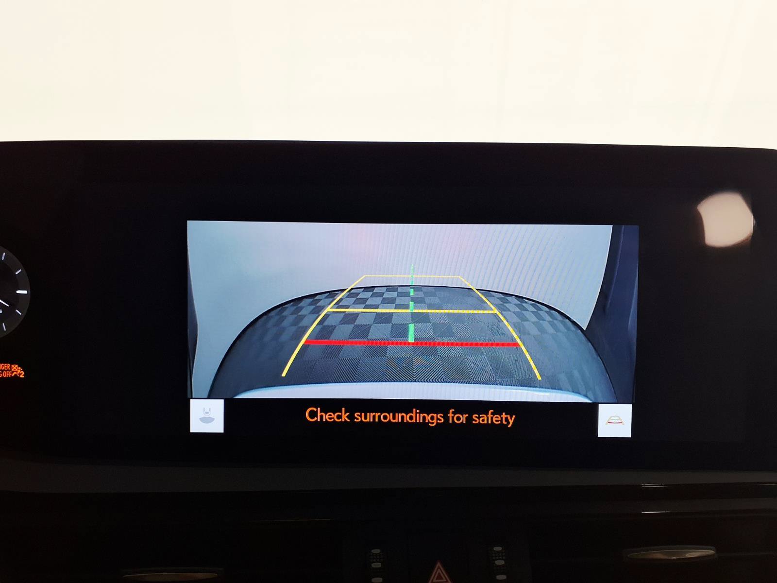 Used 2025 Lexus ES 300h w/ Premium Package FWD image 19