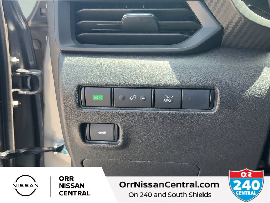 Used 2025 Nissan Sentra S FWD image 18
