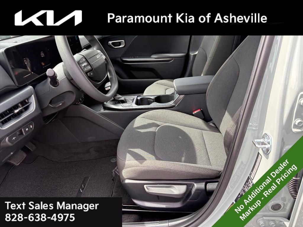 New 2026 Kia K4 LXS image 16