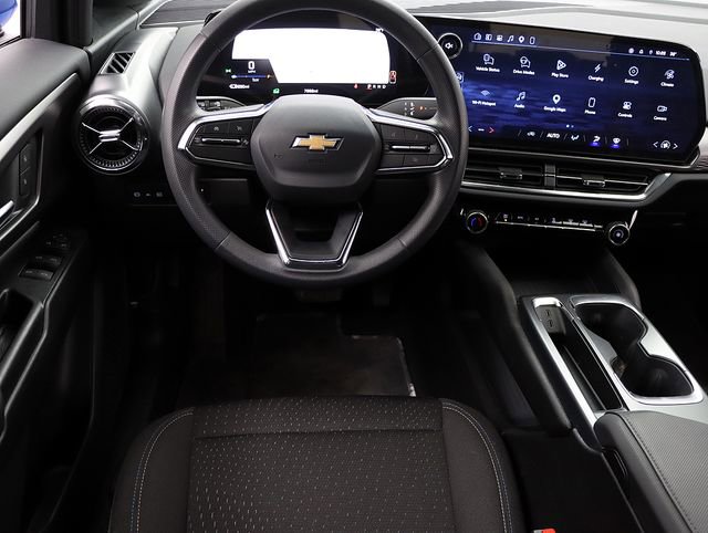 Used 2025 Chevrolet Equinox EV LT image 17