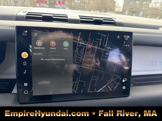 Used 2025 Land Rover Defender 110 S image 26