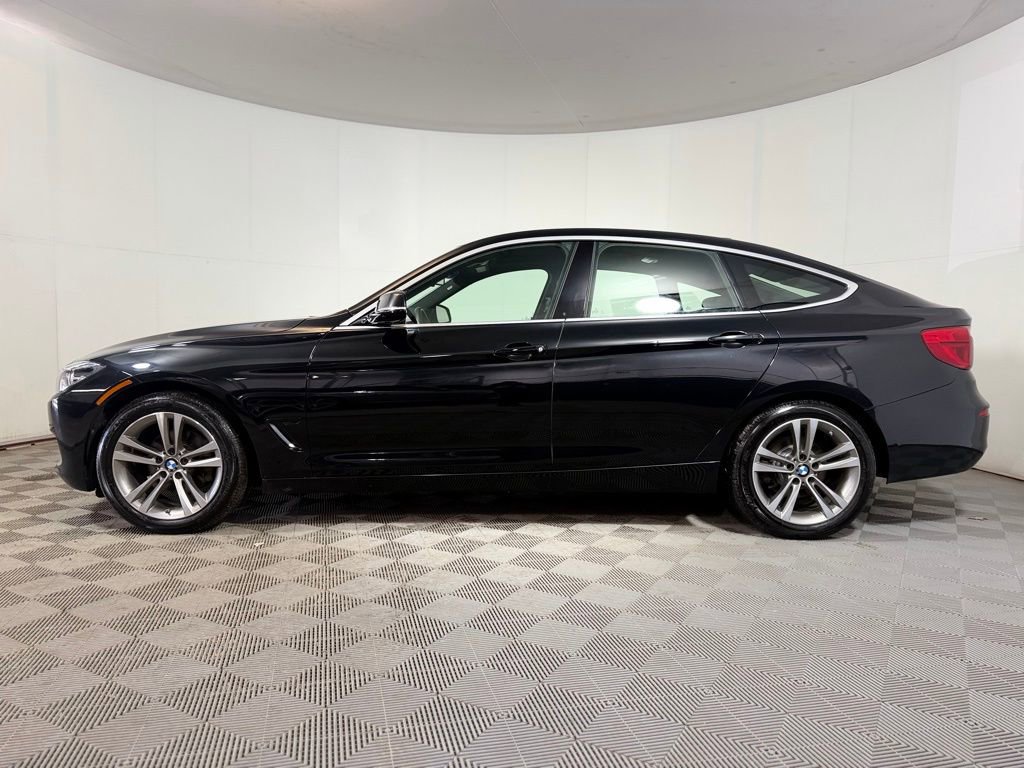 Used 2019 BMW 330i Gran Turismo xDrive image 3