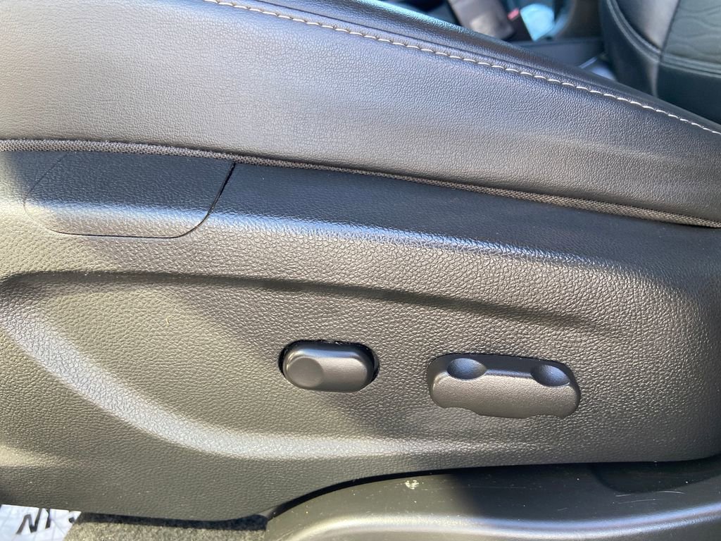 Used 2016 Buick Encore Convenience image 11