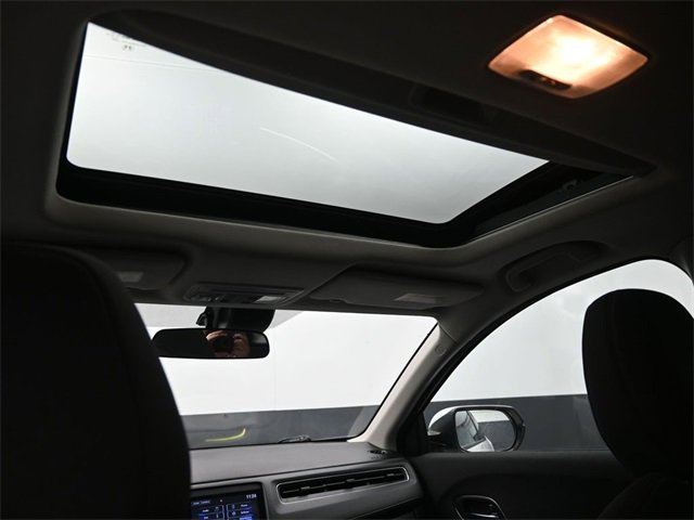 Used 2021 Honda HR-V EX image 5