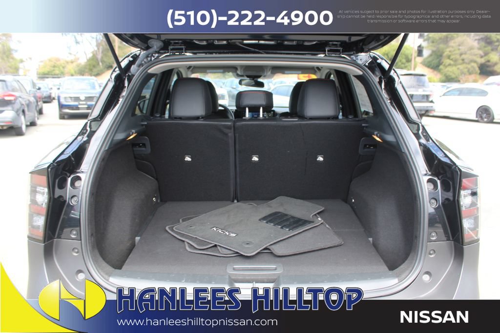 Certified 2025 Nissan Kicks SR FWD image 10