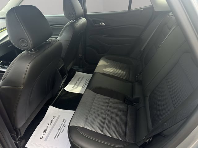 Used 2024 Chevrolet Trax LT w/ Driver Confidence Package FWD image 16