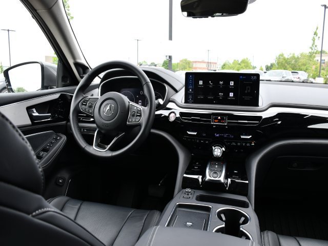 Used 2026 Acura MDX w/ Technology Package FWD image 16