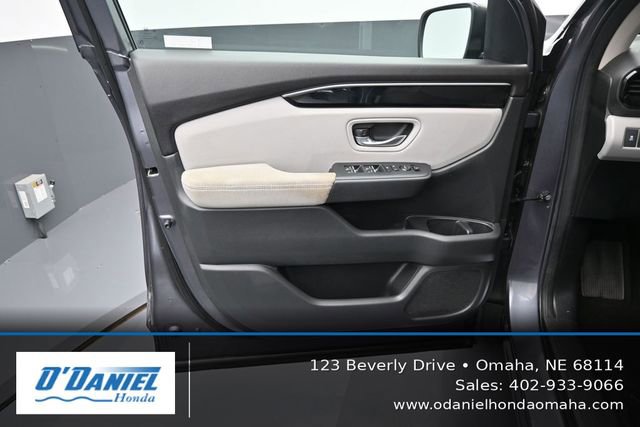 Used 2023 Honda Pilot LX image 23