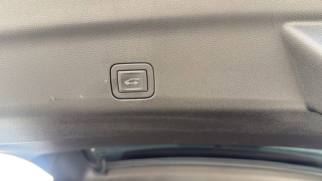 Used 2025 Chevrolet Tahoe LT image 26