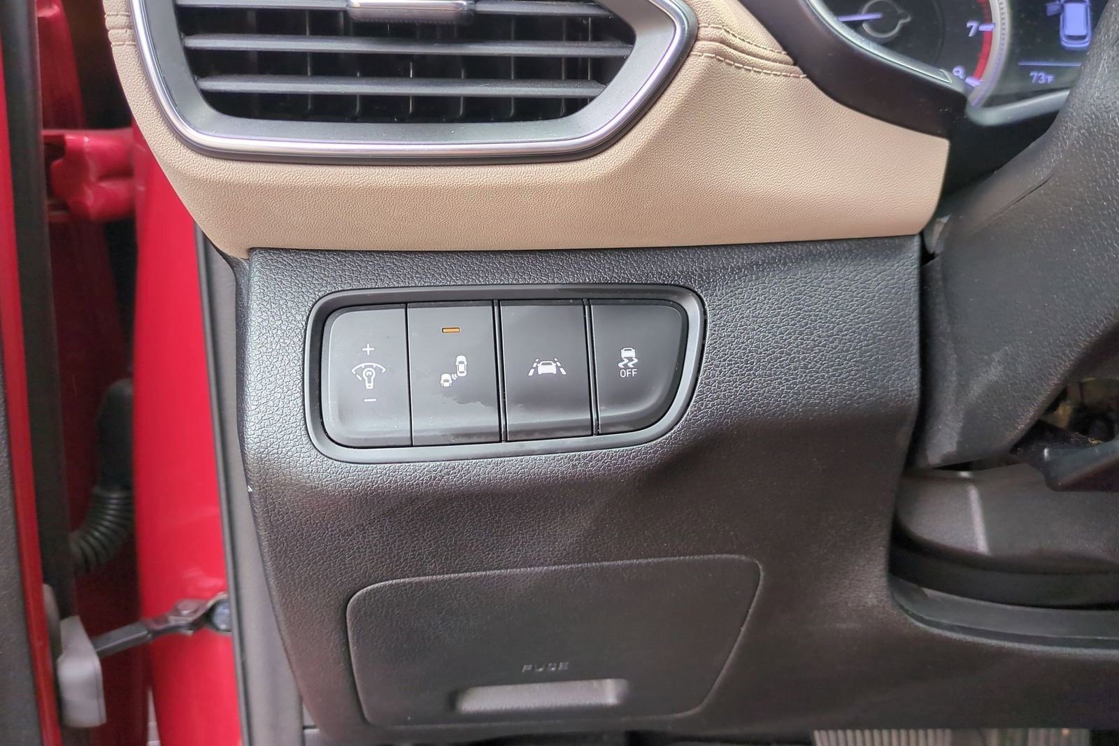 Used 2019 Hyundai Santa Fe SE FWD image 16