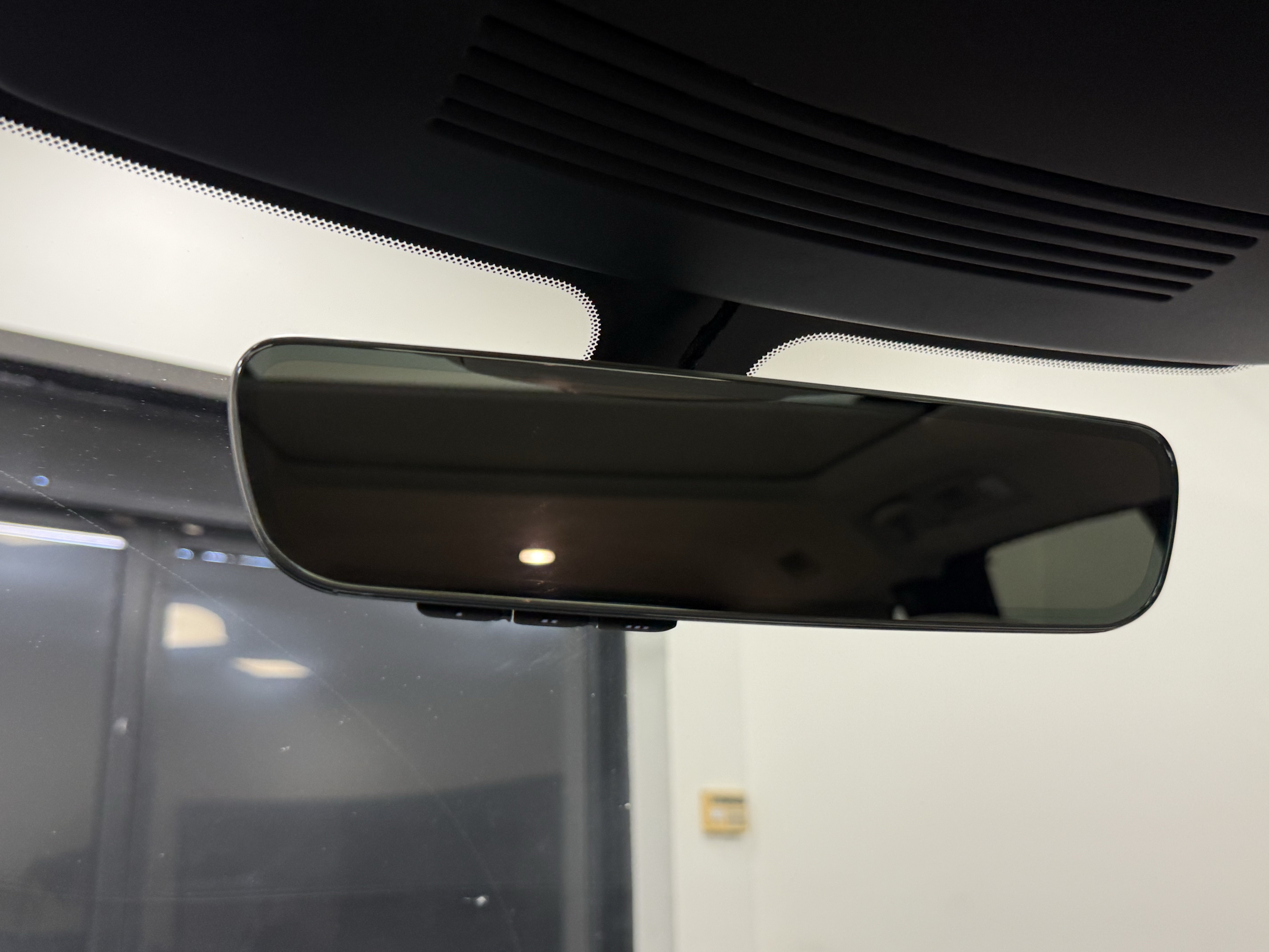 Certified 2024 INFINITI QX60 Luxe FWD image 26