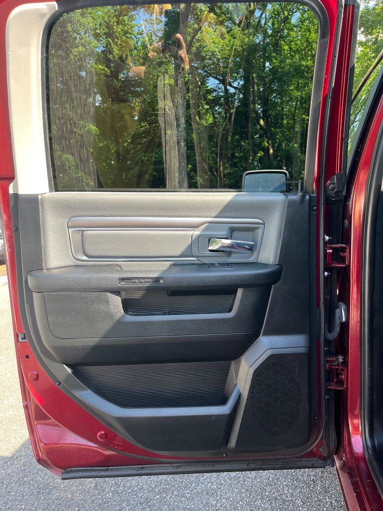 Used 2021 RAM 1500 Classic SLT RWD image 20