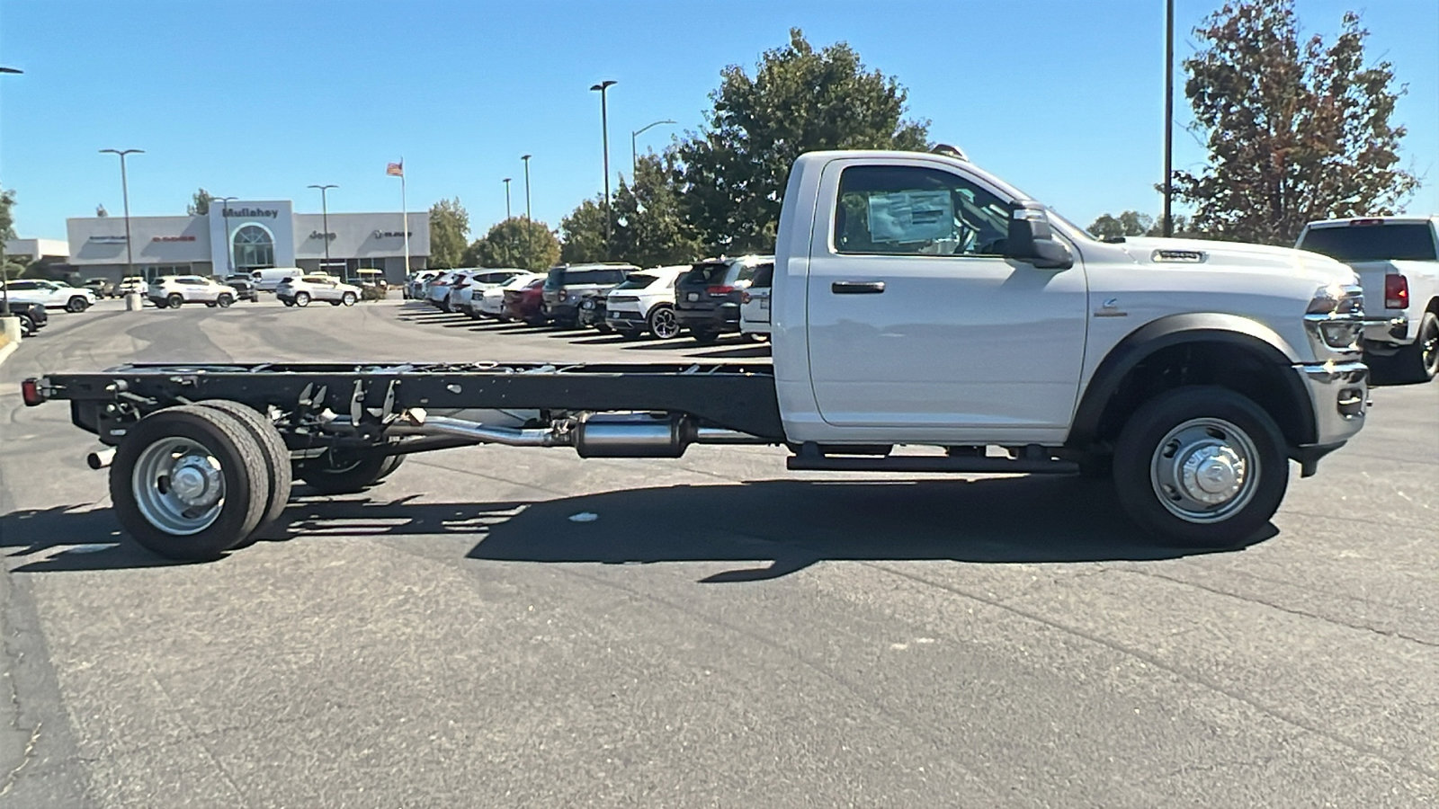 New 2026 RAM 5500 Tradesman w/ Chrome Appearance Group image 2