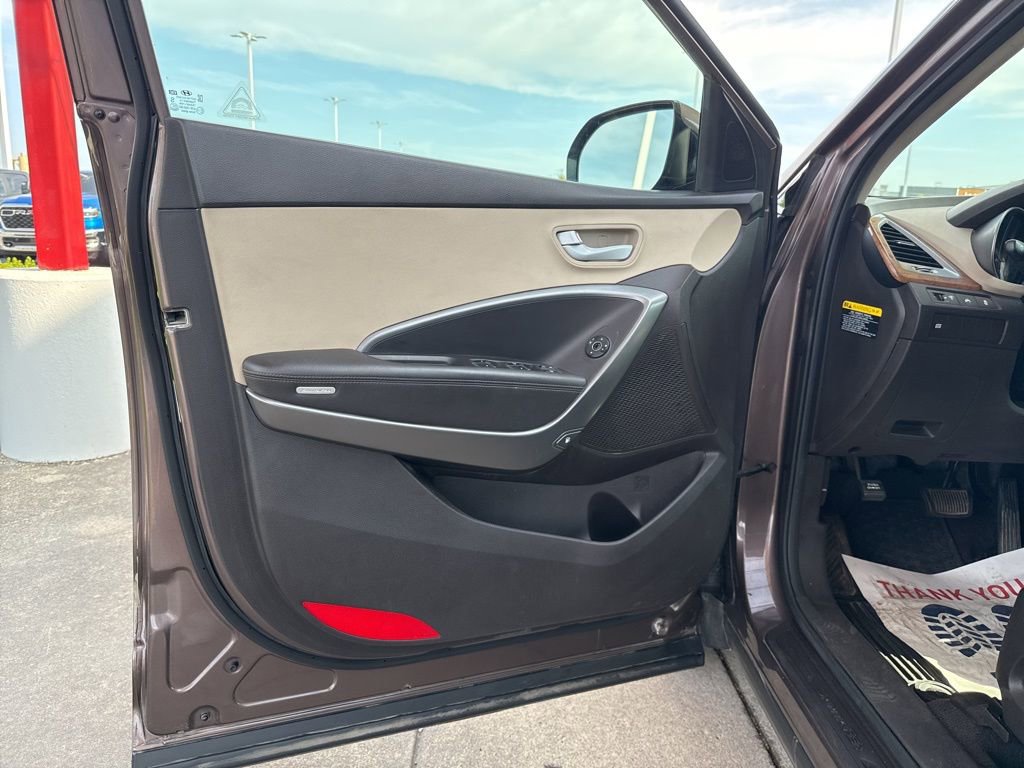 Used 2014 Hyundai Santa Fe GLS image 9