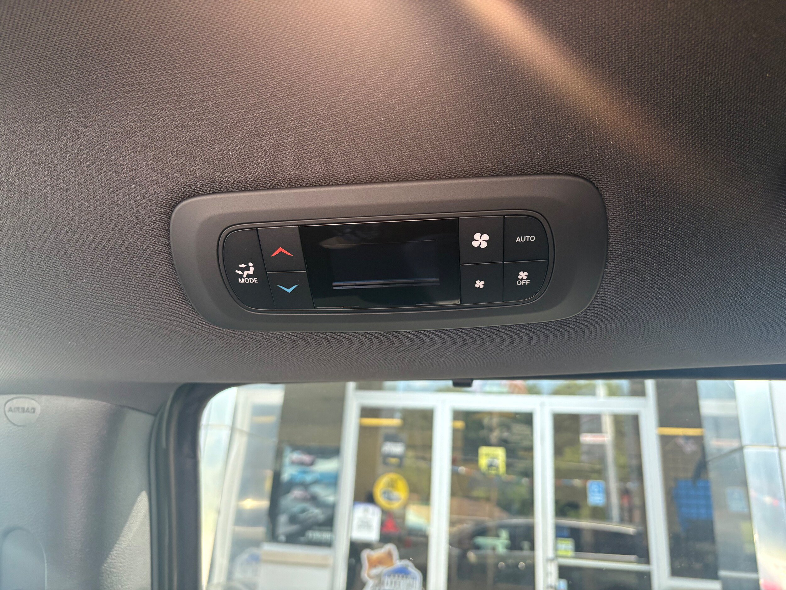 New 2027 Chrysler Pacifica Select FWD image 15