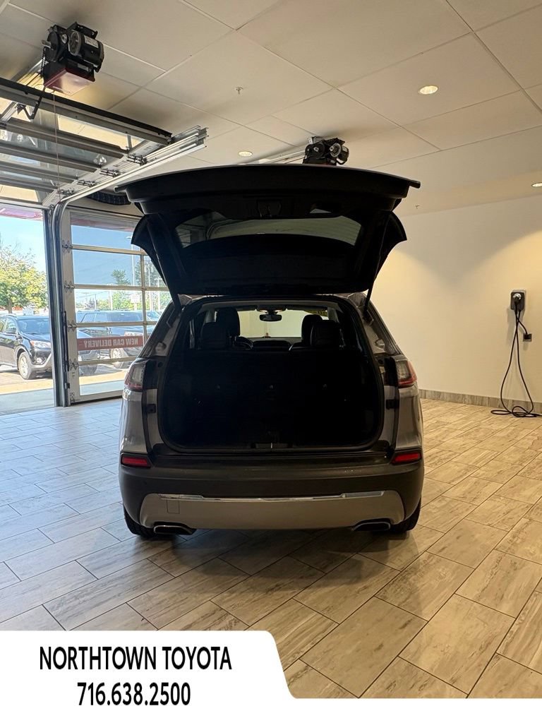 Used 2020 Jeep Cherokee Limited AWD/4WD image 9
