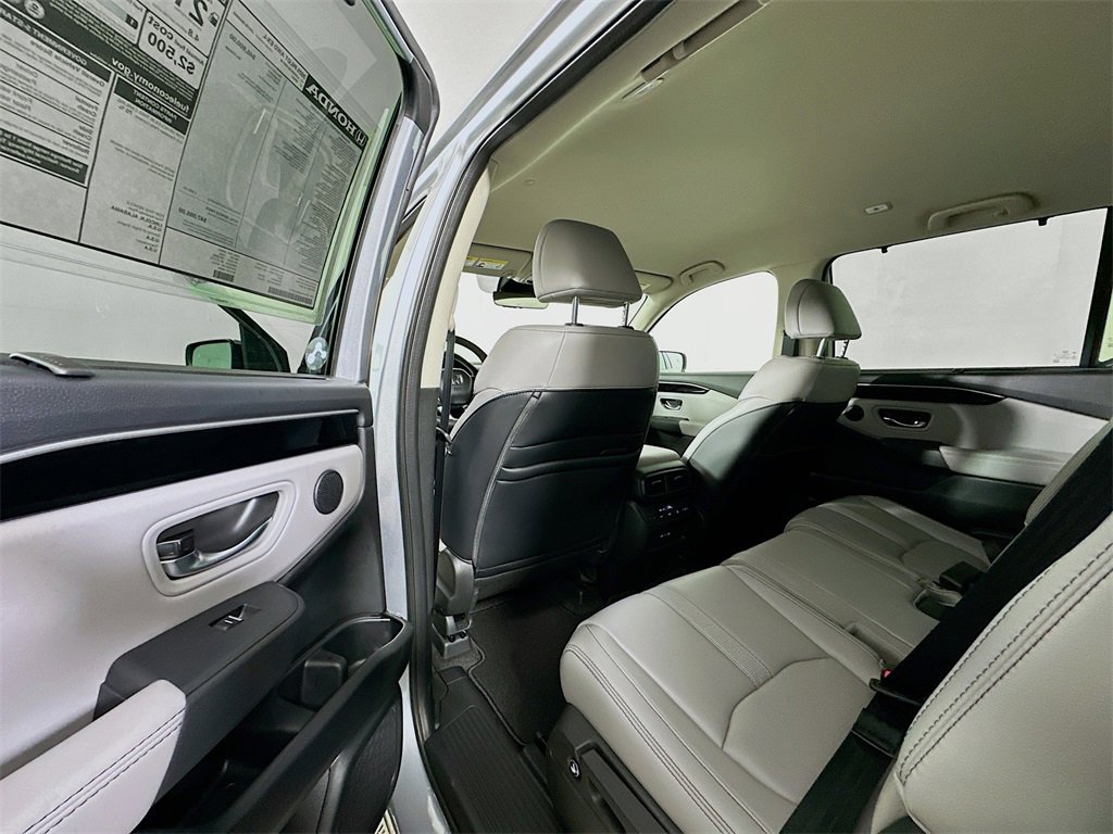 New 2025 Honda Pilot EX-L image 17
