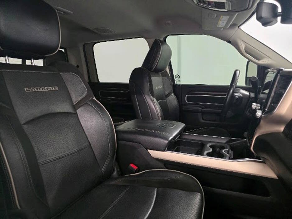 Used 2023 RAM 2500 Laramie AWD/4WD image 18