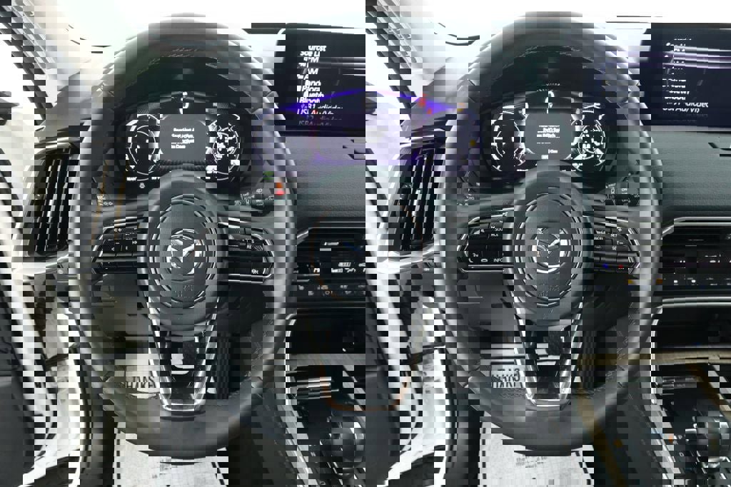 Used 2025 MAZDA CX-90 Plug-In Hybrid w/ Preferred image 12