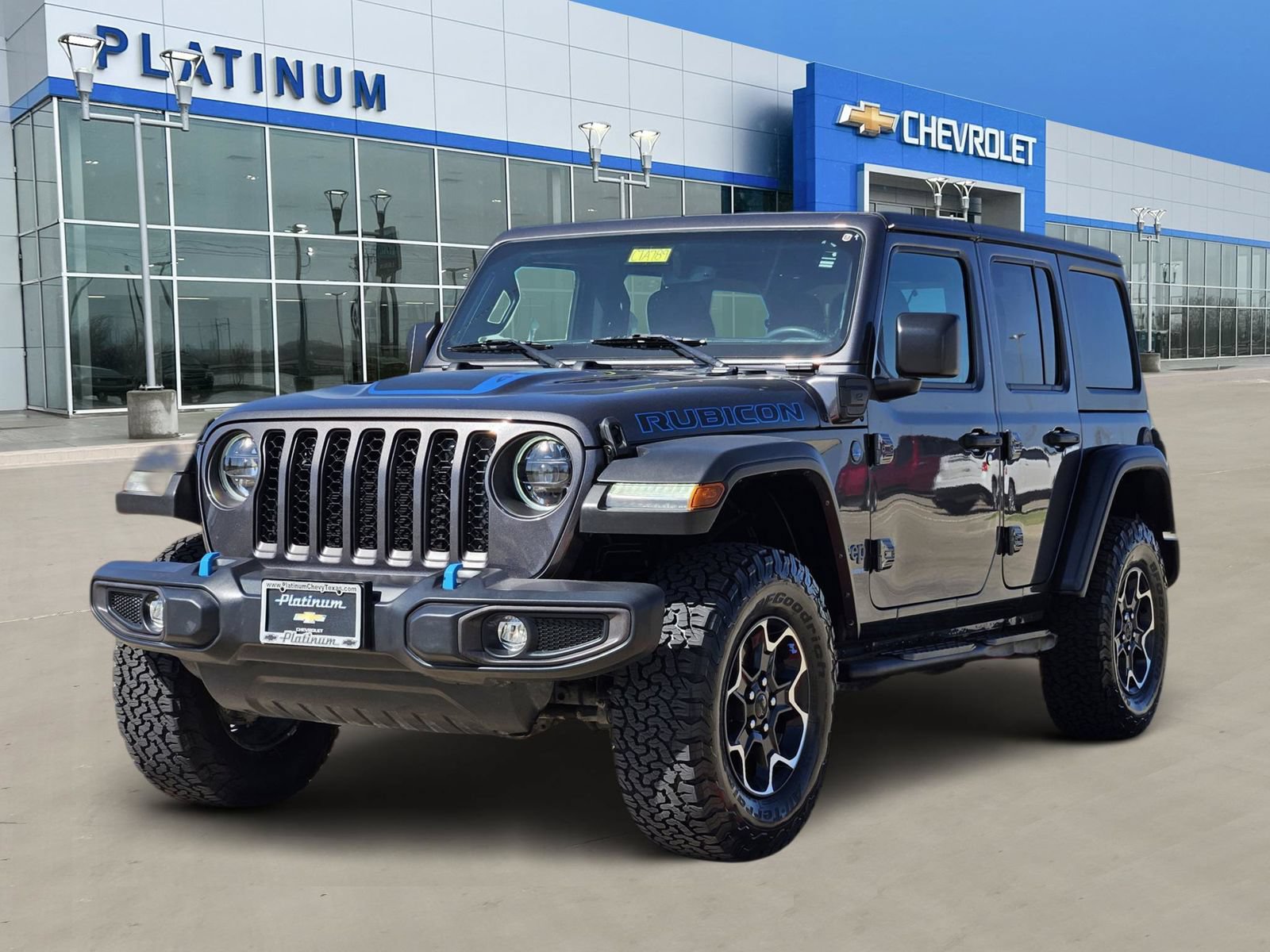 Used 2023 Jeep Wrangler Unlimited Rubicon 4xe AWD/4WD image 2