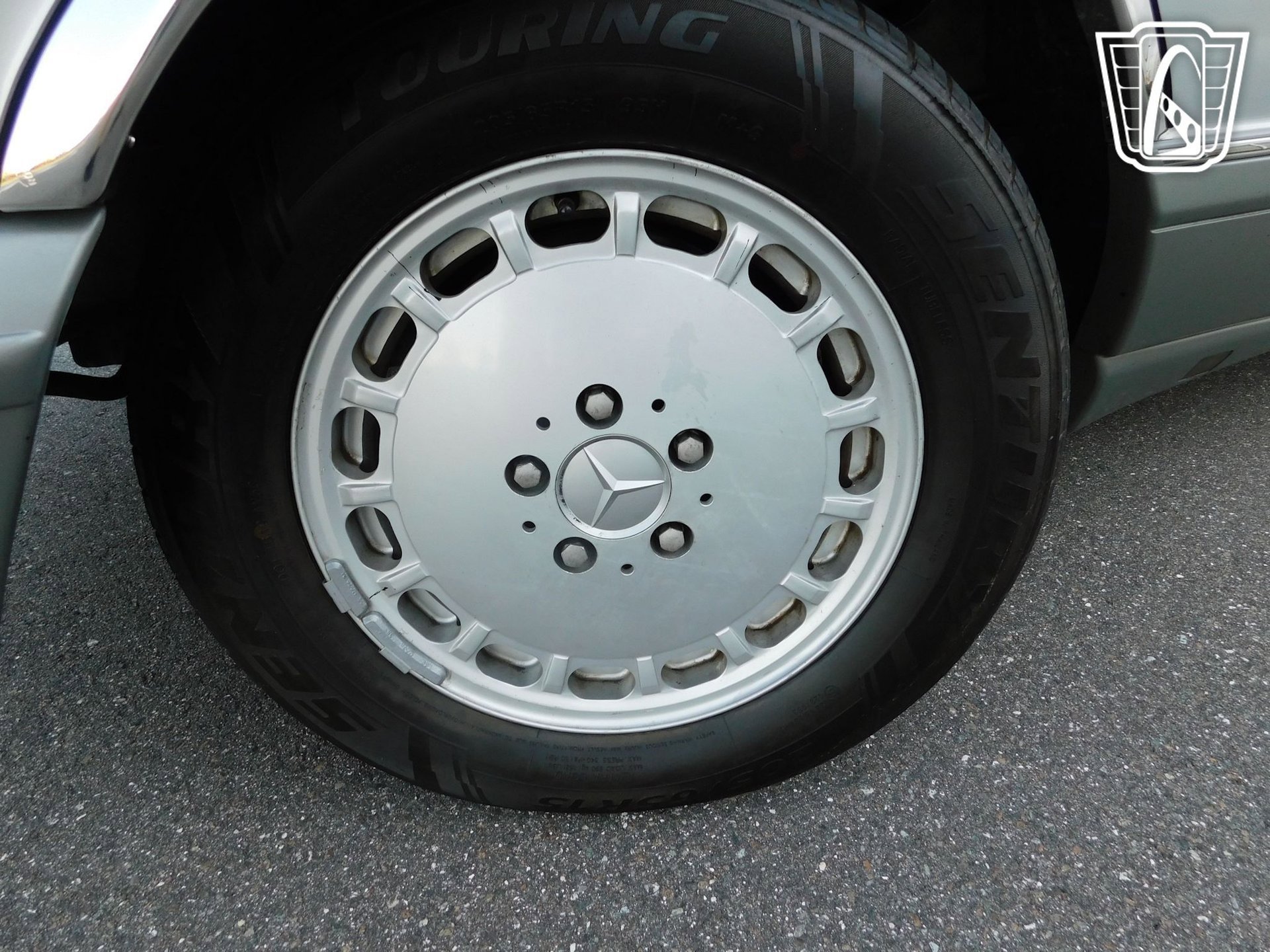Used 1990 Mercedes-Benz 300 SE image 38