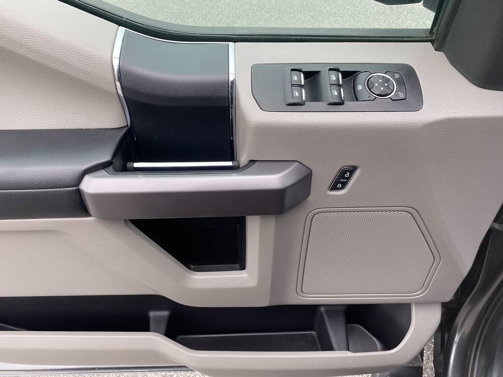 Used 2020 Ford F150 XLT image 11