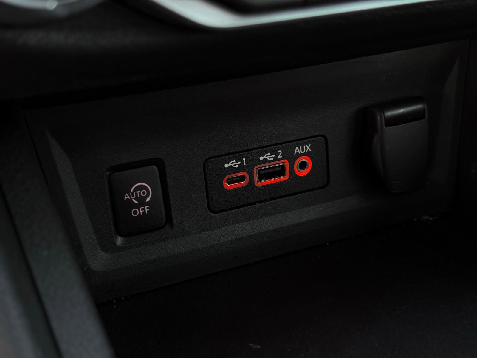 Used 2024 Nissan Sentra SR FWD image 31