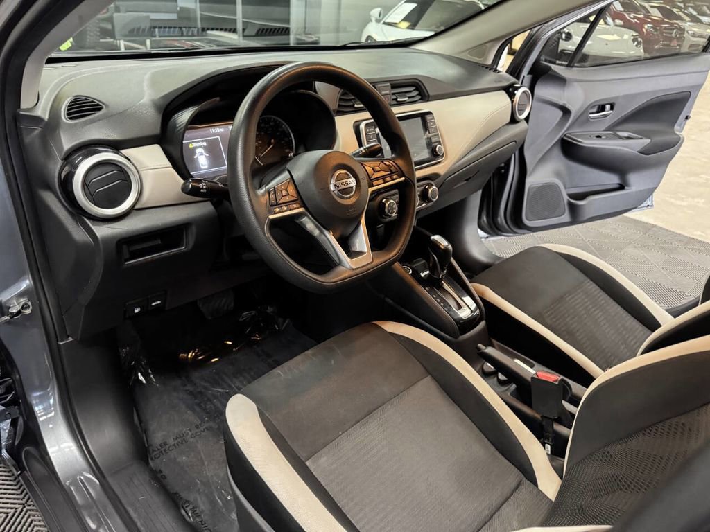 Used 2021 Nissan Versa SV image 34