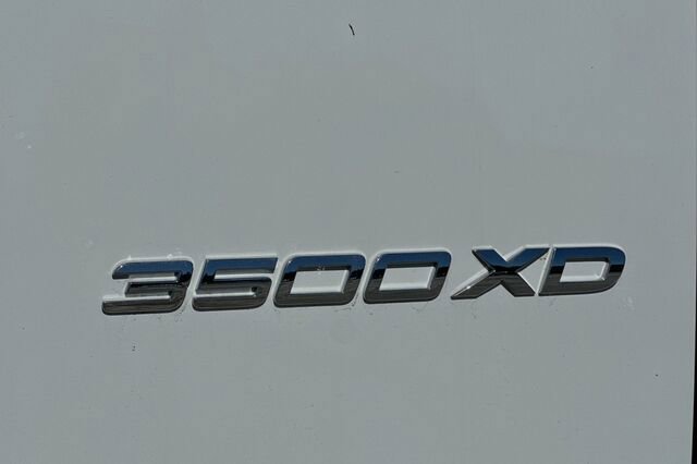 Used 2024 Mercedes-Benz Sprinter 3500 image 23