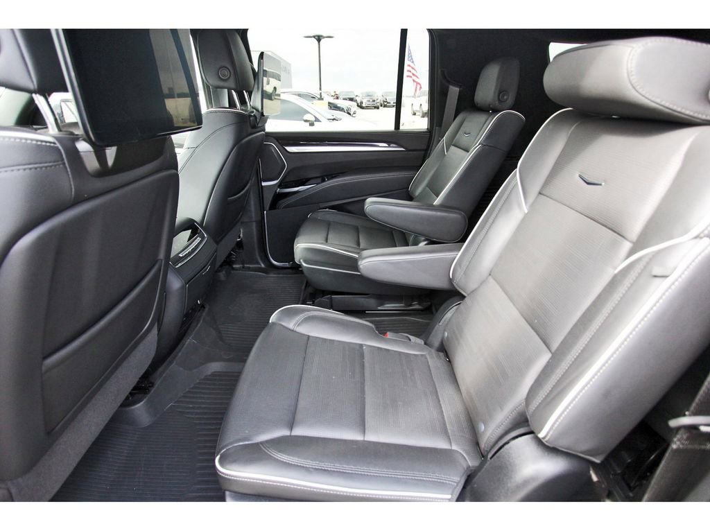 Certified 2025 Cadillac Escalade ESV Premium Luxury w/ Touring Package image 7