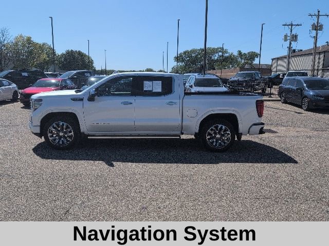 Used 2023 GMC Sierra 1500 Denali AWD/4WD image 3