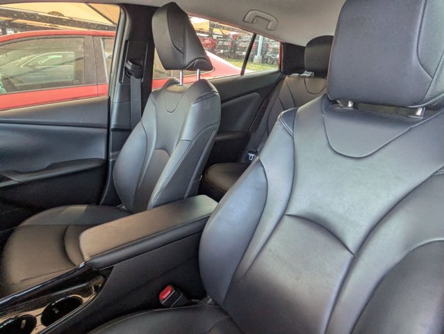 Used 2019 Toyota Prius Prime Advanced FWD image 9