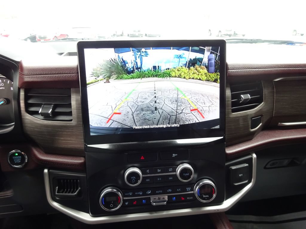 Used 2022 Ford Expedition Limited AWD/4WD image 28