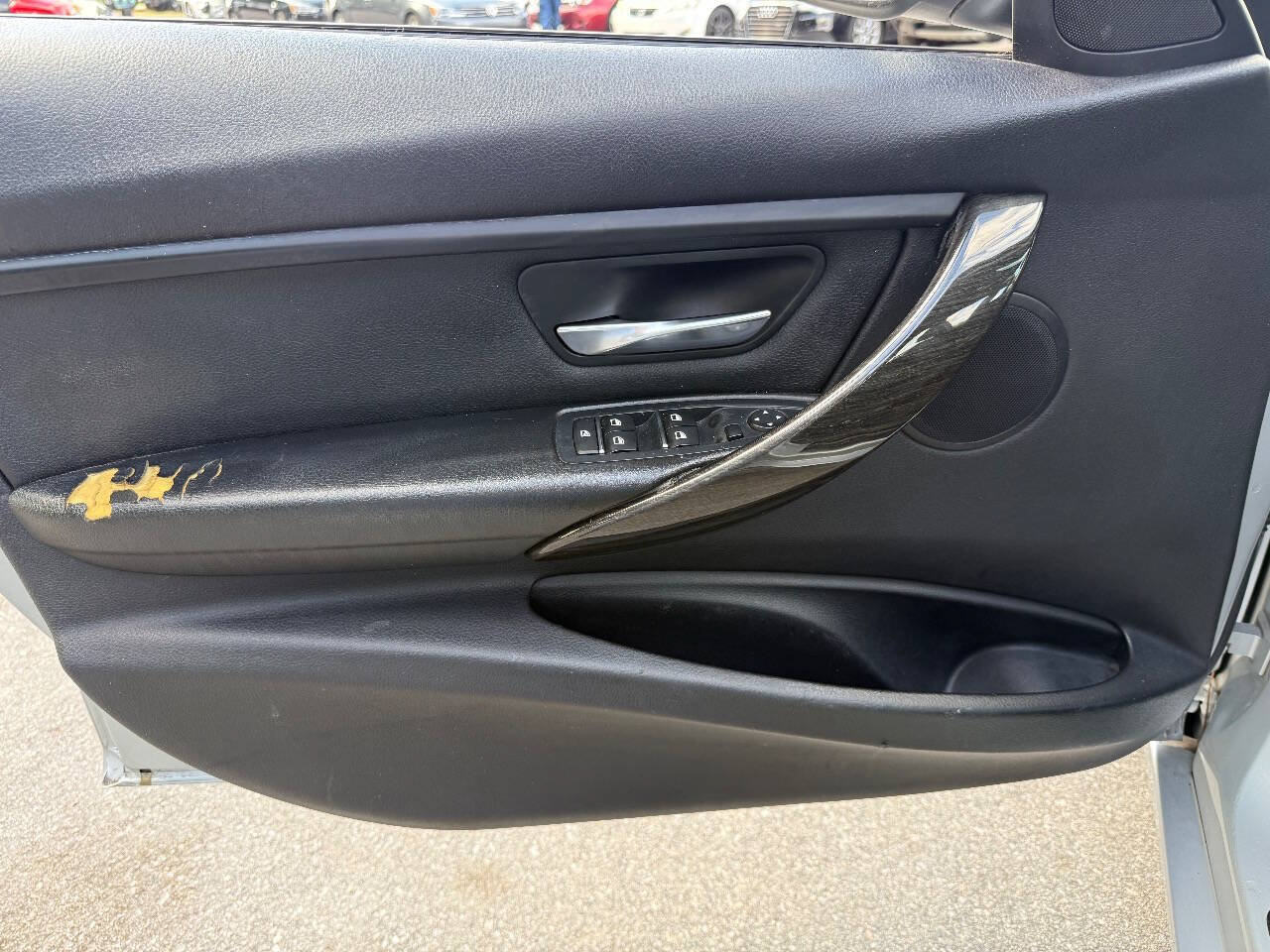 Used 2016 BMW 320i Sedan RWD image 13