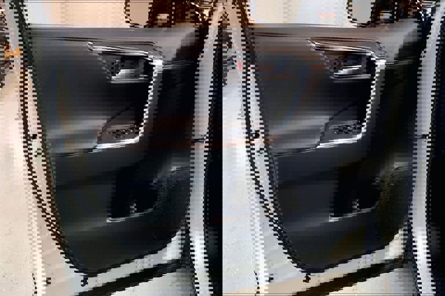 Used 2020 Toyota RAV4 XSE image 21