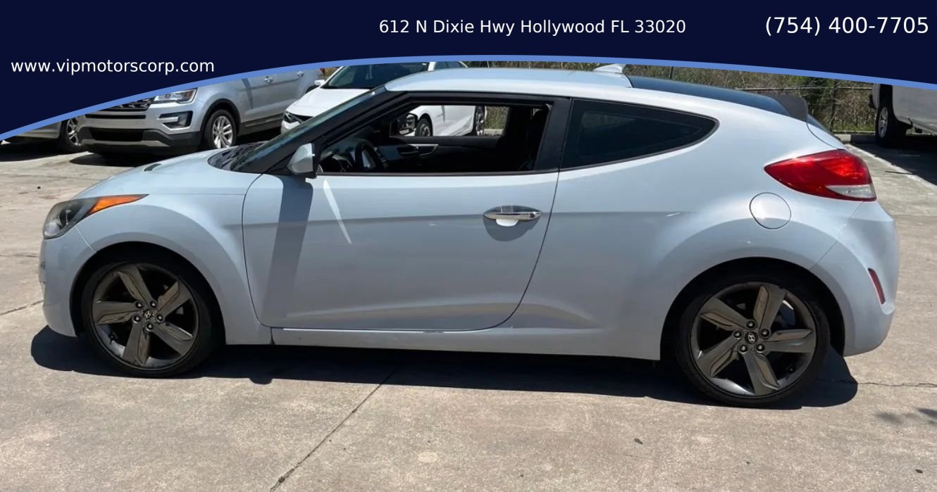 Used 2014 Hyundai Veloster RE:FLEX Edition FWD image 3