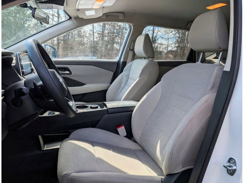 Used 2023 Nissan Rogue SV AWD/4WD image 15