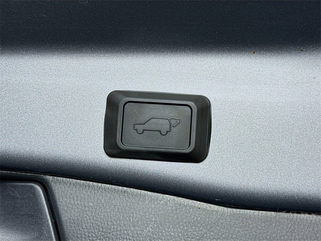 Certified 2023 Toyota RAV4 XLE Premium image 31
