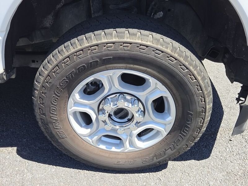 Used 2025 Ford F250 XLT w/ FX4 Off-Road Package AWD/4WD image 18