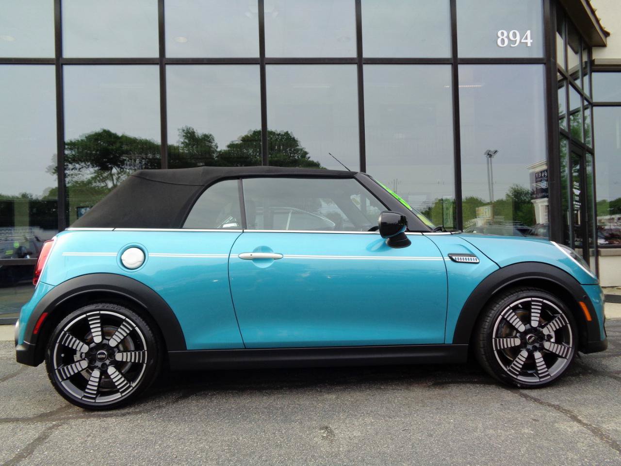 Used 2024 MINI Cooper S w/ Seaside Edition FWD image 10