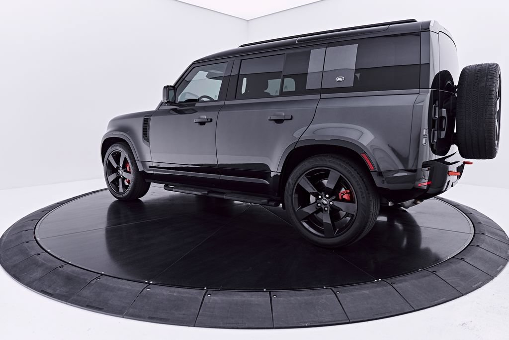 Used 2023 Land Rover Defender 110 X AWD/4WD image 13