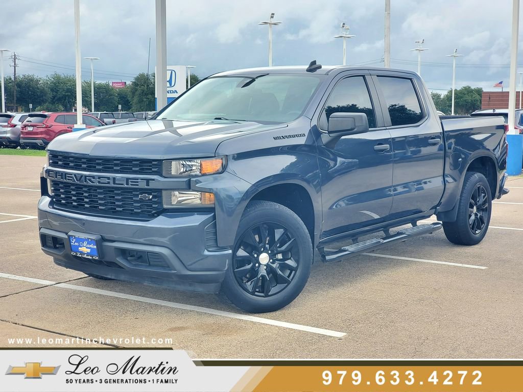 Used 2022 Chevrolet Silverado 1500 Custom w/ LPO, Dark Essentials Package RWD image 1